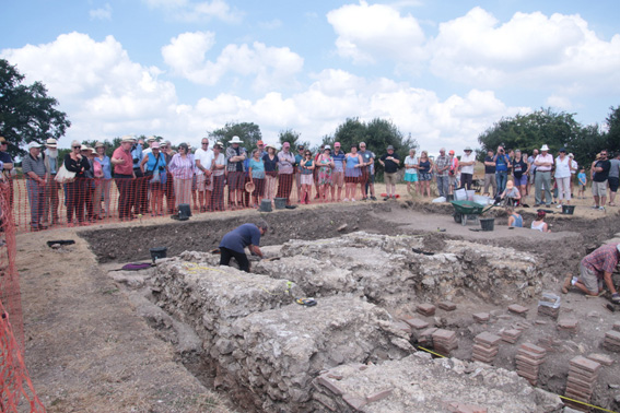 Prof Fulford explaining what has been found